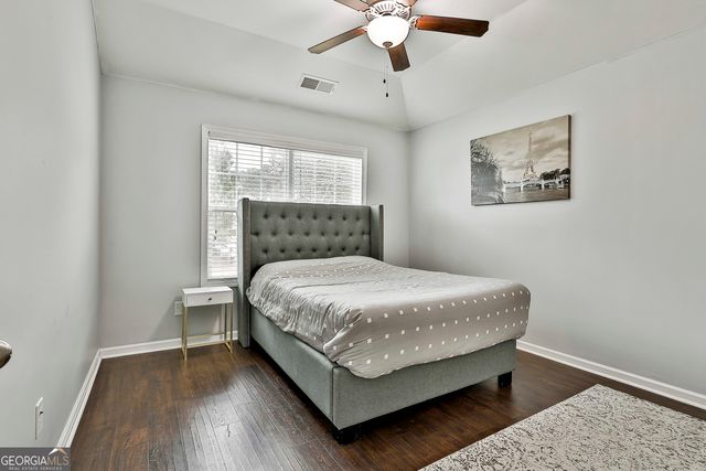 3 Saint Georges Place, Sharpsburg, GA 30277