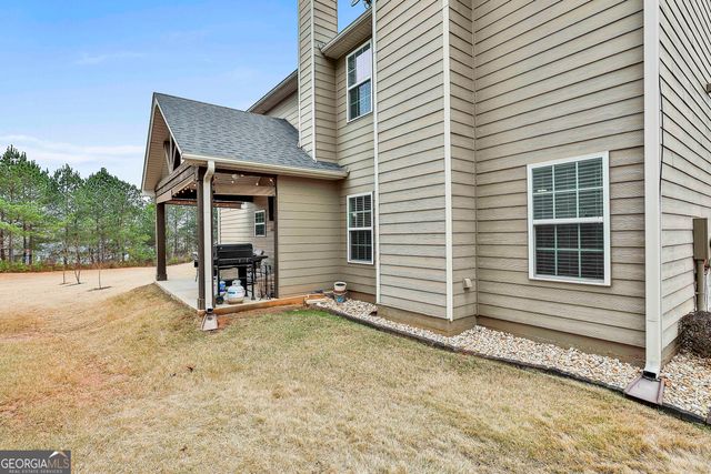 3 Saint Georges Place, Sharpsburg, GA 30277