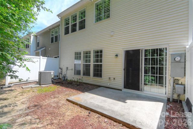 10218 Blakeney Preserve Drive, Charlotte, NC 28277