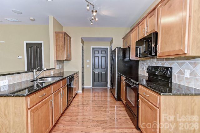 10218 Blakeney Preserve Drive, Charlotte, NC 28277