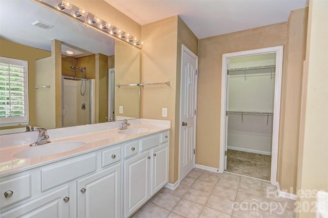 10218 Blakeney Preserve Drive, Charlotte, NC 28277