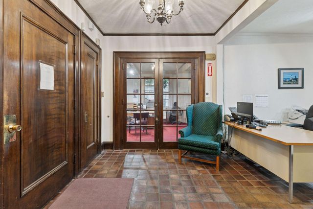 2318 1st Avenue S, Minneapolis, MN 55404