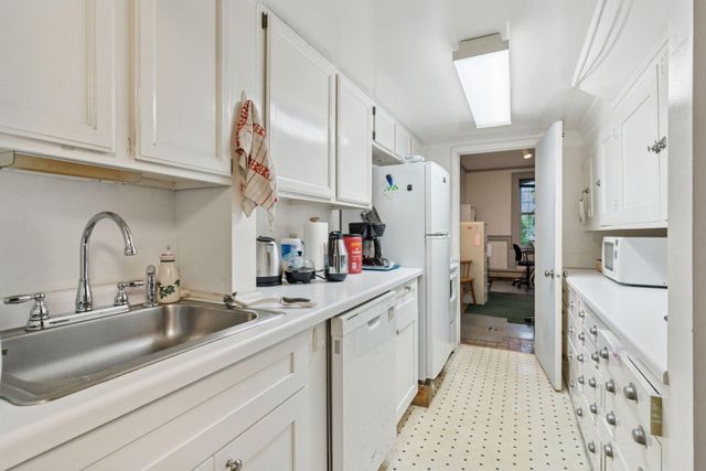 2318 1st Avenue S, Minneapolis, MN 55404