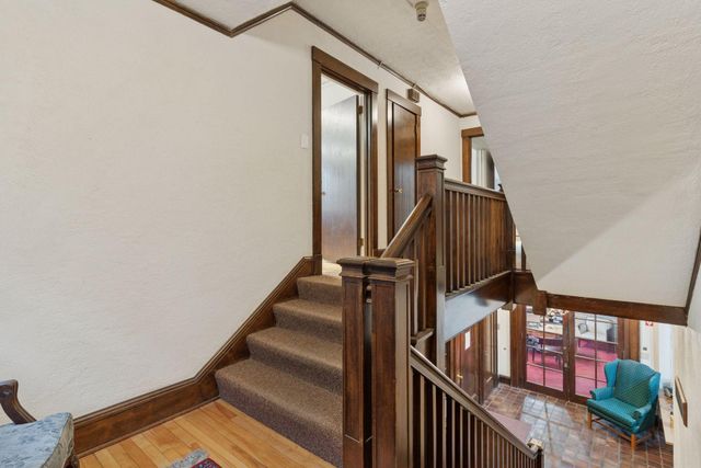 2318 1st Avenue S, Minneapolis, MN 55404