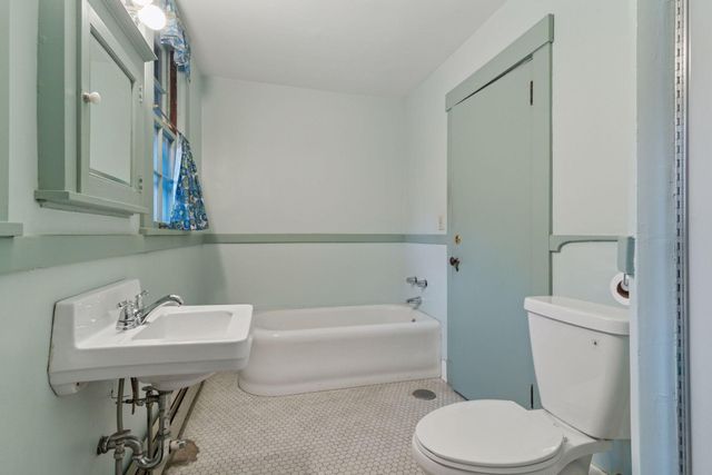 2318 1st Avenue S, Minneapolis, MN 55404