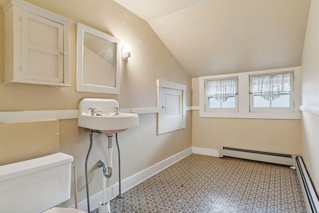 2318 1st Avenue S, Minneapolis, MN 55404