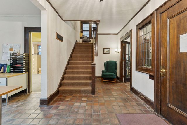 2318 1st Avenue S, Minneapolis, MN 55404