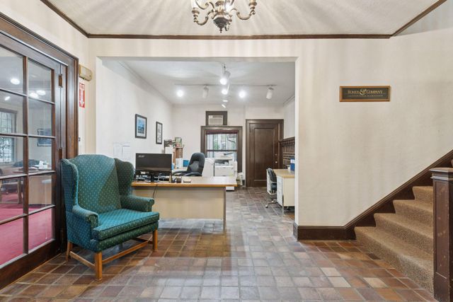 2318 1st Avenue S, Minneapolis, MN 55404