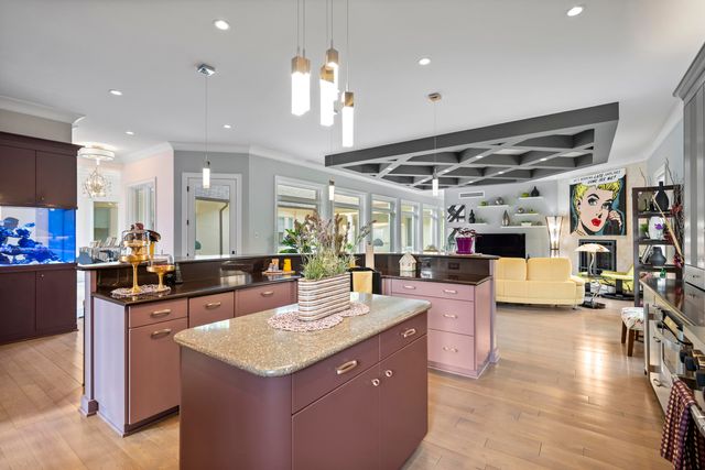 943 Squire Oaks Drive, Villa Hills, KY 41017