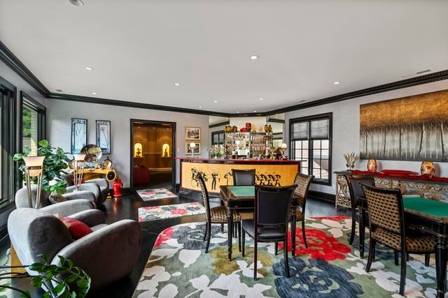 943 Squire Oaks Drive, Villa Hills, KY 41017