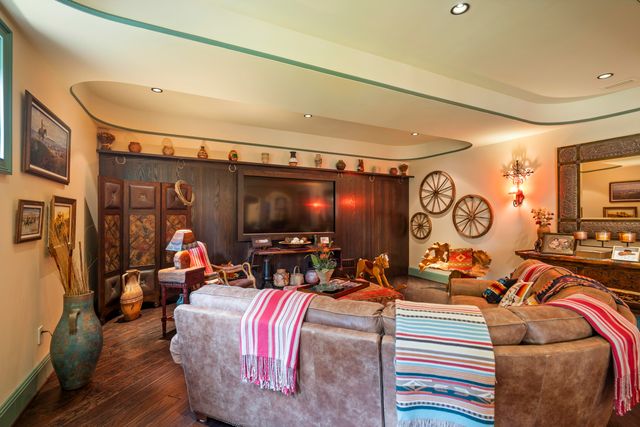 943 Squire Oaks Drive, Villa Hills, KY 41017