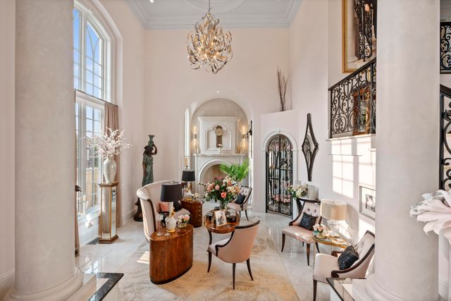 943 Squire Oaks Drive, Villa Hills, KY 41017