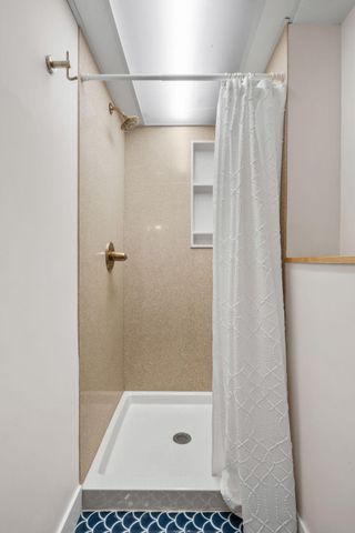 2946 Mcknight Road N, Maplewood, MN 55109