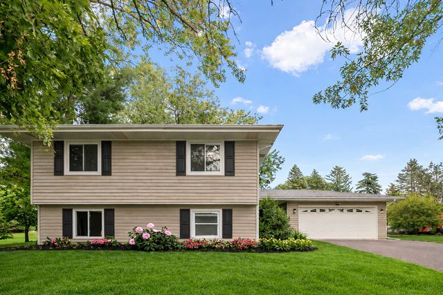 2946 Mcknight Road N, Maplewood, MN 55109