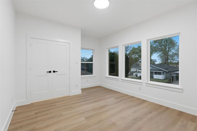 3708 Spence Street, Dallas, TX 75215