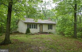 136 GETAWAY RD, Hedgesville, WV 25427
