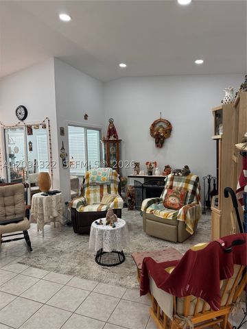 640 SE 22nd Ln, Homestead, FL 33033