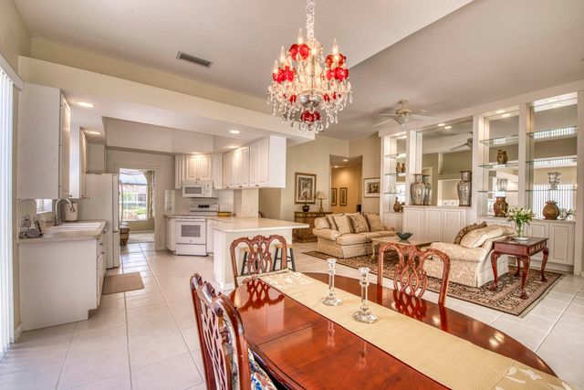 8907 Oldham Way, Palm Beach Gardens, FL 33412