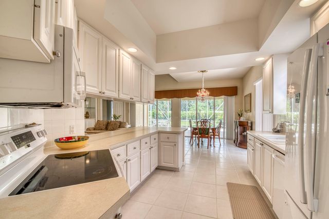 8907 Oldham Way, Palm Beach Gardens, FL 33412