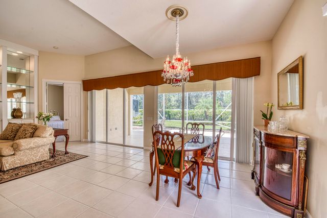 8907 Oldham Way, Palm Beach Gardens, FL 33412
