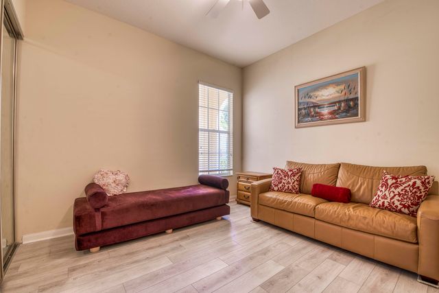 8907 Oldham Way, Palm Beach Gardens, FL 33412
