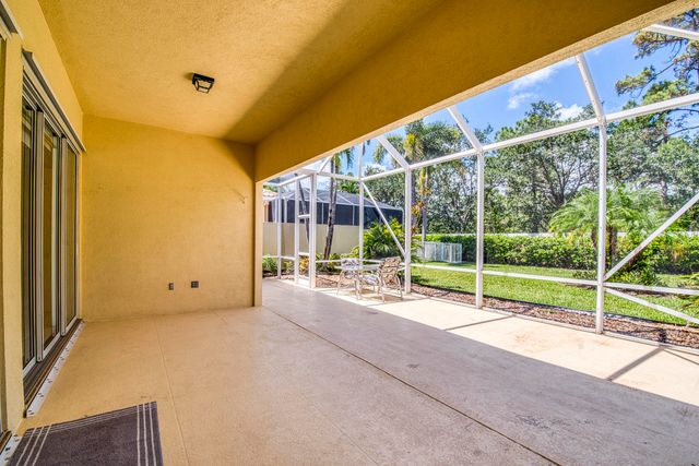 8907 Oldham Way, Palm Beach Gardens, FL 33412