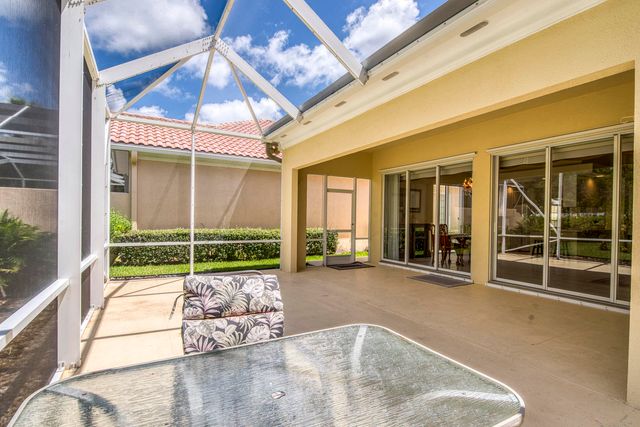 8907 Oldham Way, Palm Beach Gardens, FL 33412