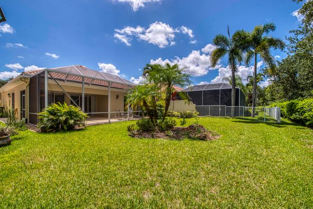 8907 Oldham Way, Palm Beach Gardens, FL 33412