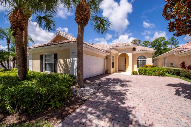 8907 Oldham Way, Palm Beach Gardens, FL 33412