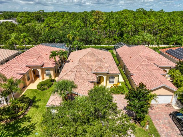 8907 Oldham Way, Palm Beach Gardens, FL 33412