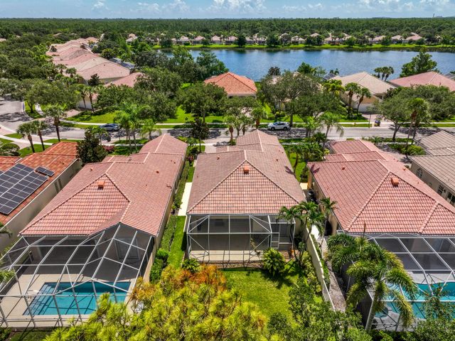 8907 Oldham Way, Palm Beach Gardens, FL 33412