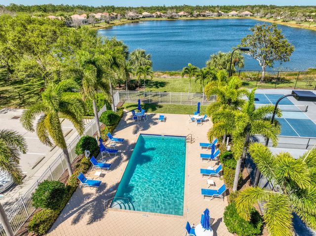 8907 Oldham Way, Palm Beach Gardens, FL 33412