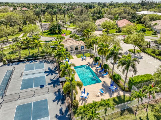 8907 Oldham Way, Palm Beach Gardens, FL 33412