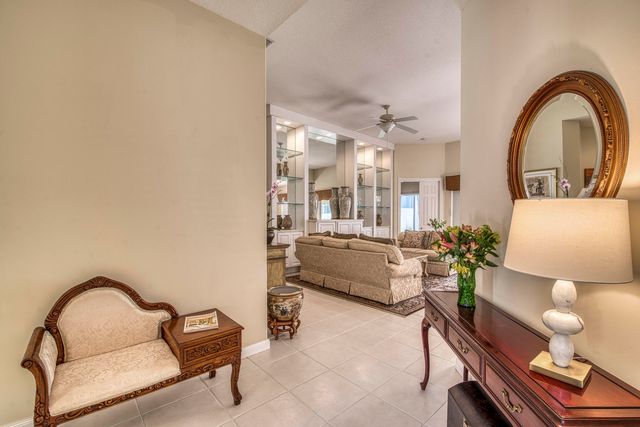 8907 Oldham Way, Palm Beach Gardens, FL 33412