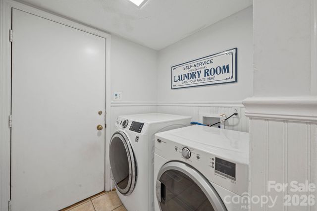 350 21st Avenue Drive NW, Hickory, NC 28601