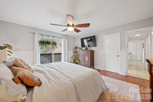 350 21st Avenue Drive NW, Hickory, NC 28601