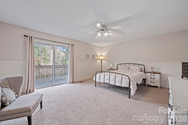 350 21st Avenue Drive NW, Hickory, NC 28601