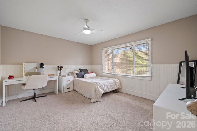 350 21st Avenue Drive NW, Hickory, NC 28601