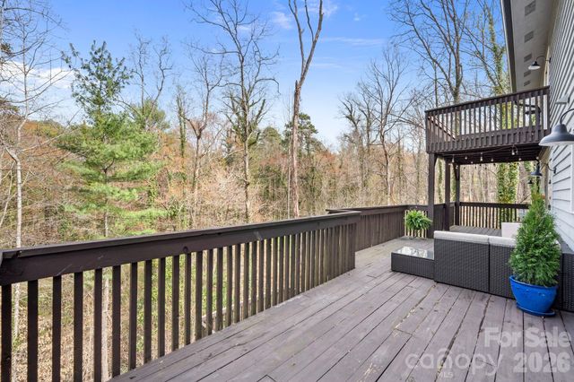 350 21st Avenue Drive NW, Hickory, NC 28601