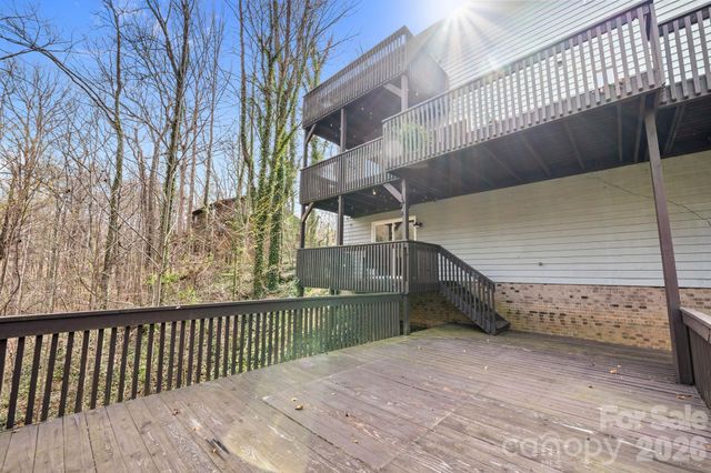 350 21st Avenue Drive NW, Hickory, NC 28601