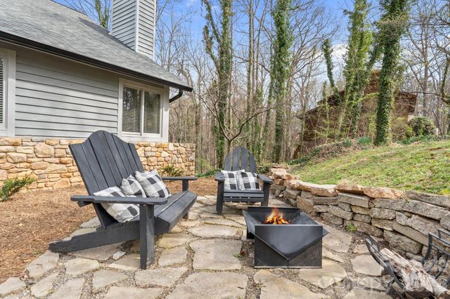 350 21st Avenue Drive NW, Hickory, NC 28601