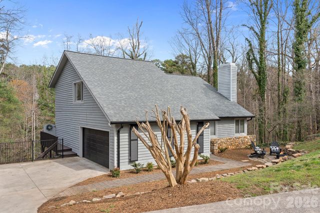 350 21st Avenue Drive NW, Hickory, NC 28601