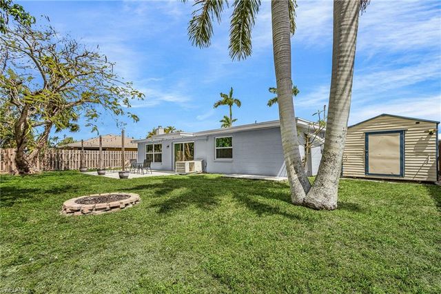 776 Entrada DR S, Fort Myers, FL 33919