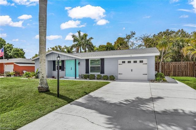 776 Entrada DR S, Fort Myers, FL 33919