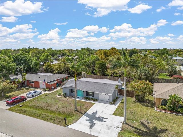776 Entrada DR S, Fort Myers, FL 33919