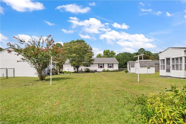 6956 Ashley ST, Hayes, VA 23072