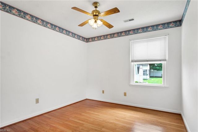 6956 Ashley ST, Hayes, VA 23072