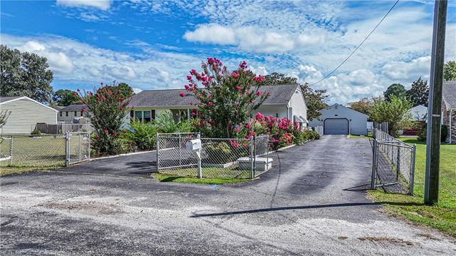 6956 Ashley ST, Hayes, VA 23072