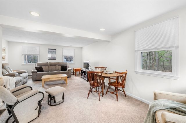 2 Rhode Island Rd, Wilmington, MA 01887