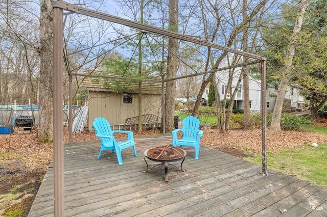 2 Rhode Island Rd, Wilmington, MA 01887